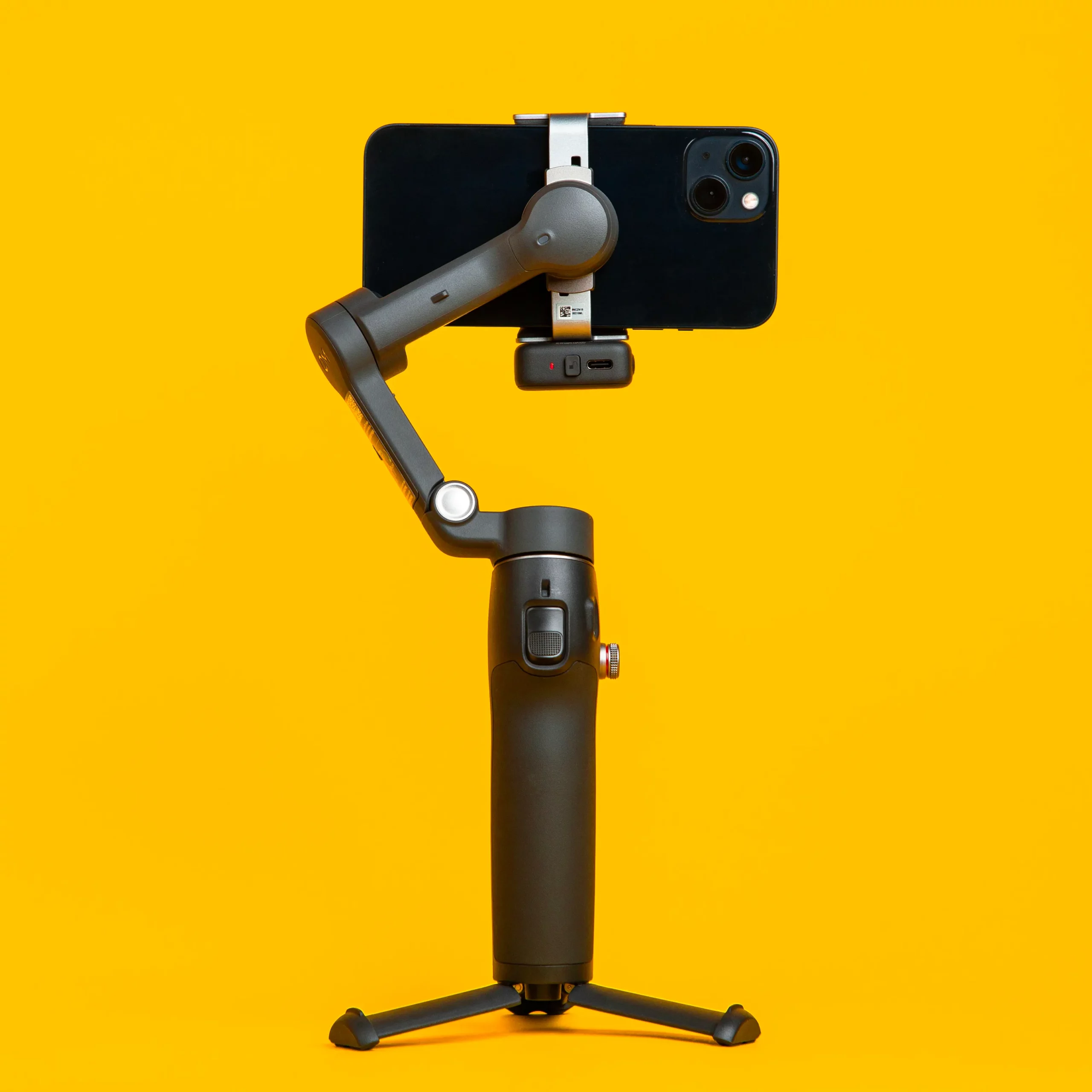 گیمبال DJI OSMO MOBILE 7P از نمای پشت