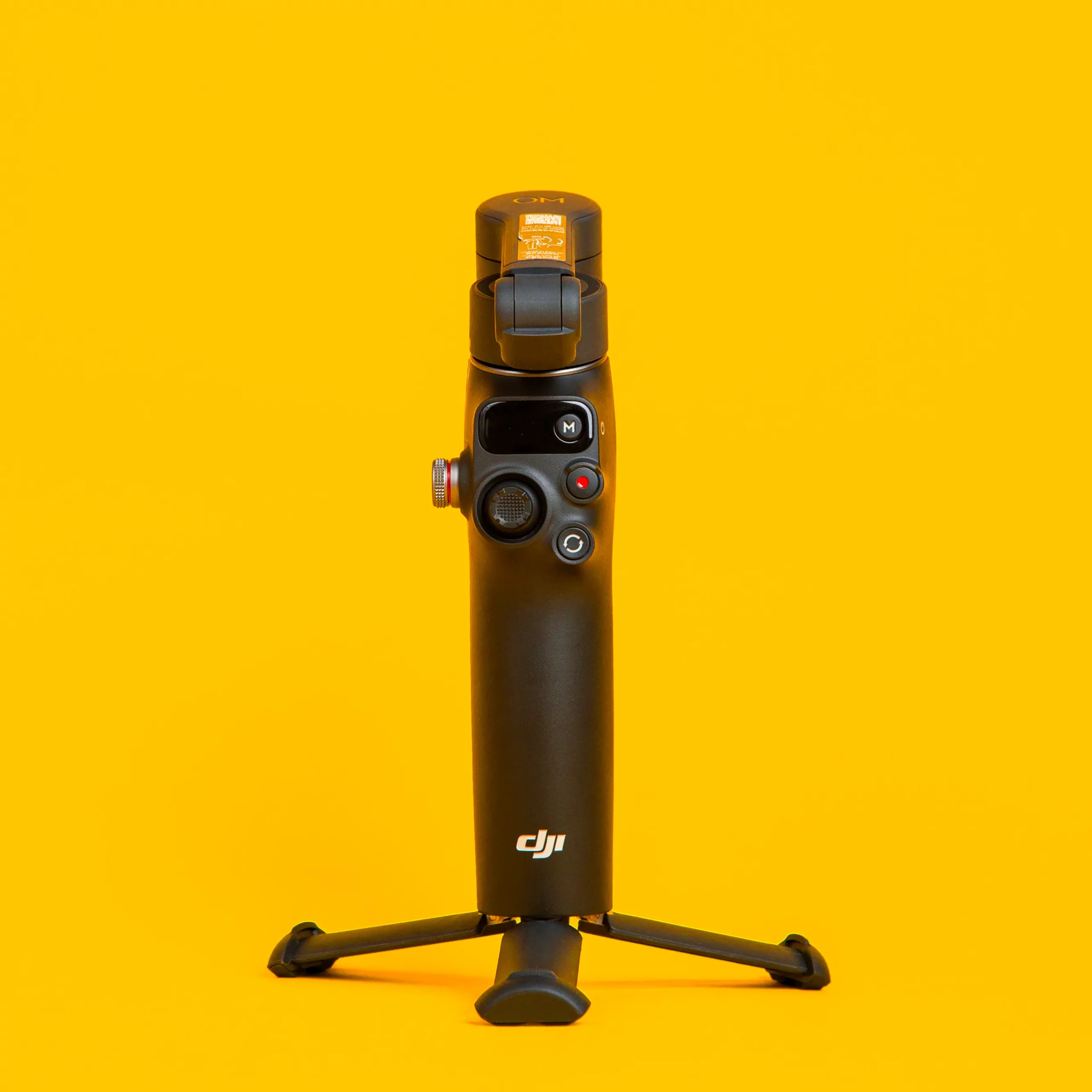گیمبال DJI OSMO MOBILE 7P بسته از نمای پشت